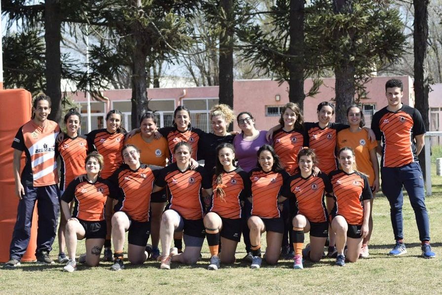 El plantel de rugby femenino del Jockey Club busca mantener el número de jugadoras debido a la pandemia.