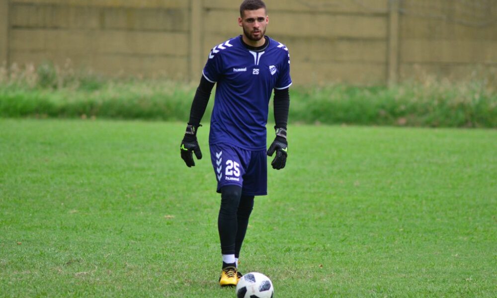 Esteban Glellel asume el compromiso de ser el arquero titular de Quilmes.