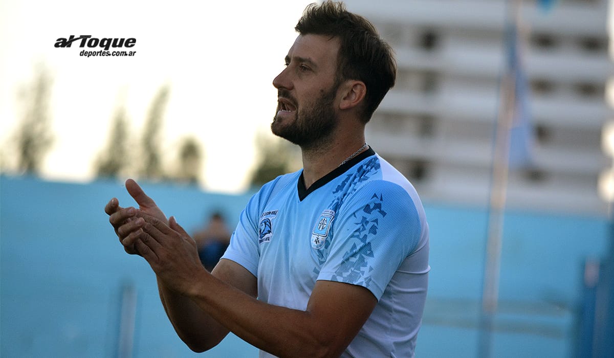 Juan Manuel Palandri cierra su ciclo como formador y entrenador en Asociación Atlética Estudiantes y se suma a las filas de Lutgardis Riveros de Alcira Gigena.