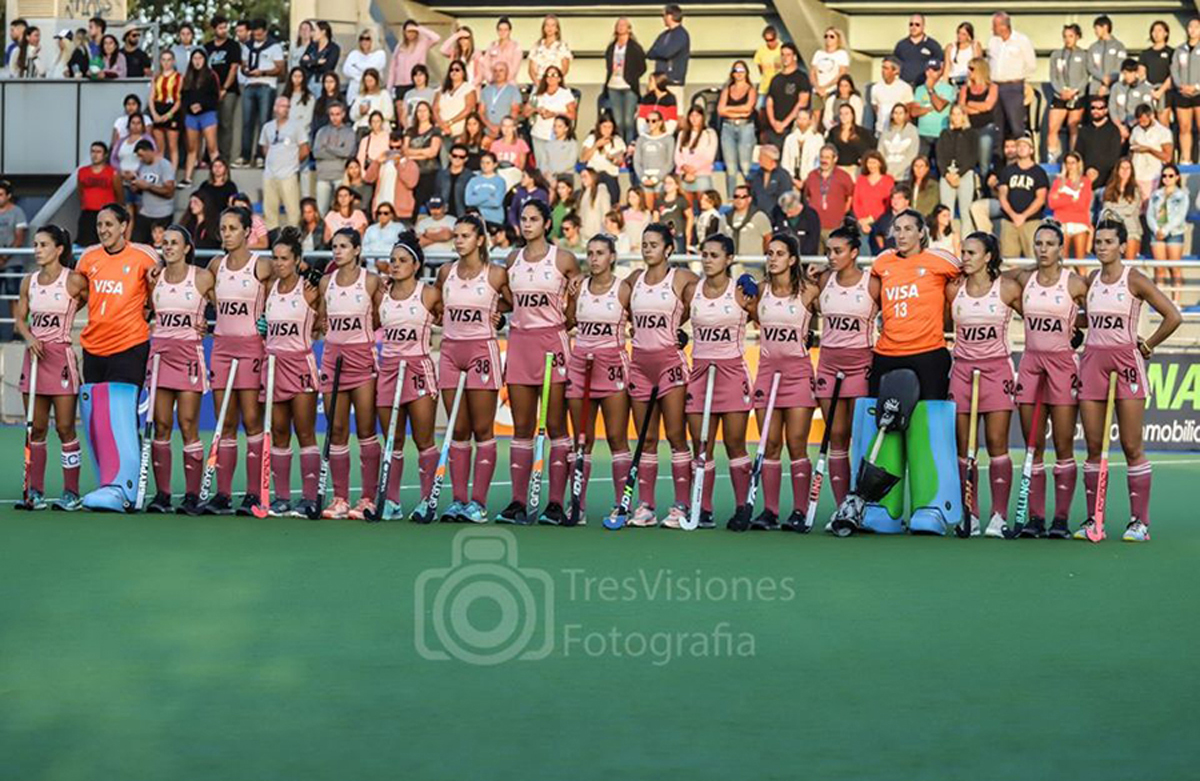 “Soy una privilegiada de haber participado de este proceso olímpico, de haber disfrutado con grandes jugadoras y haber aprendido de referentes de Las Leonas”.