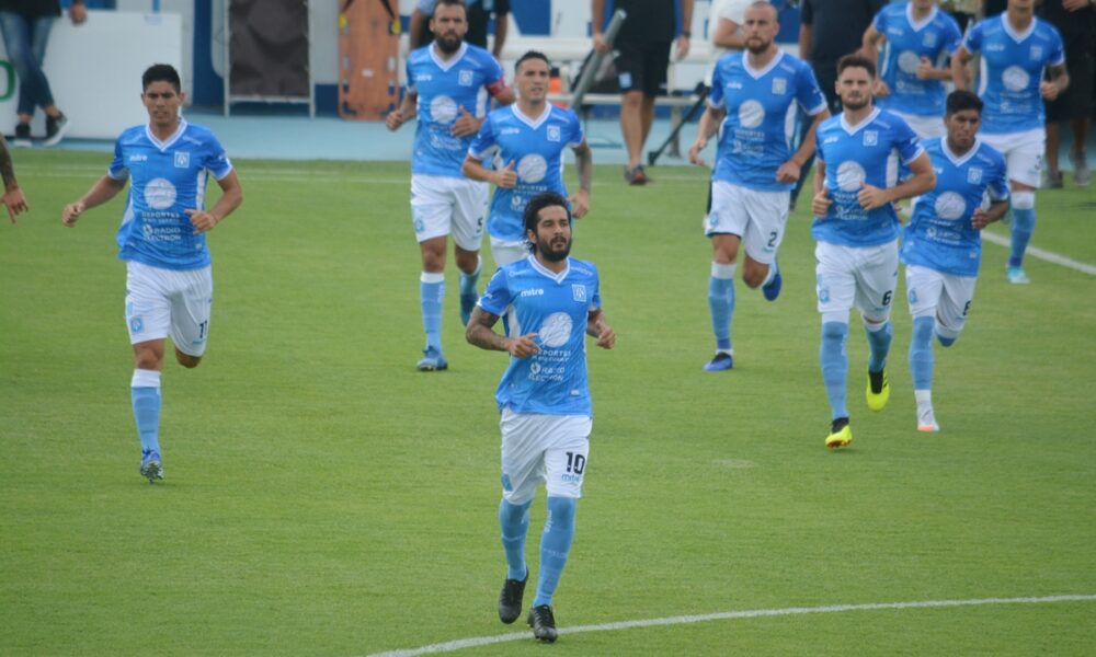 Beraldi (10), uno de los baluartes del Estudiantes finalista.