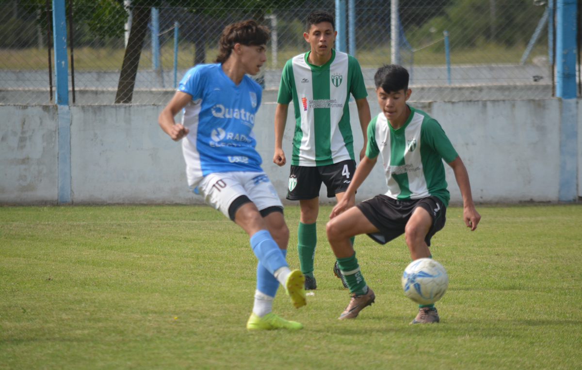 La Cuarta y Quinta División de Estudiantes de Río Cuarto tendrán este sábado por la mañana su primer encuentro de local.