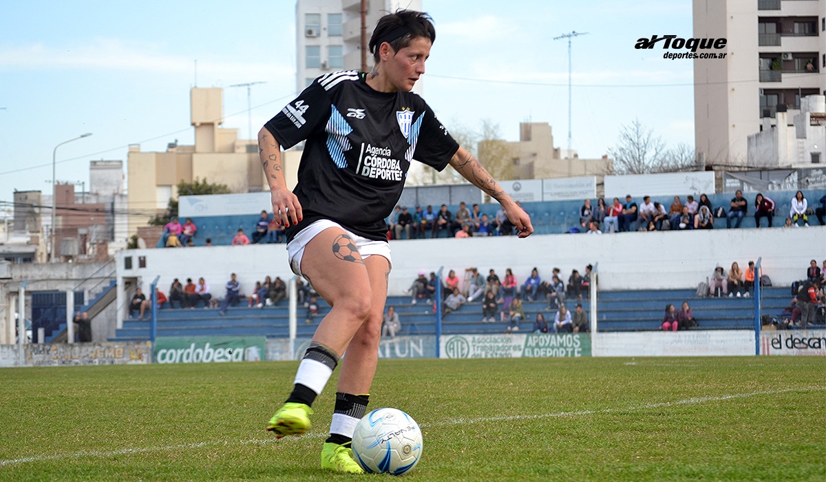 Guevara vistiendo la casaca de la Selección de la Liga Regional de Río Cuarto.