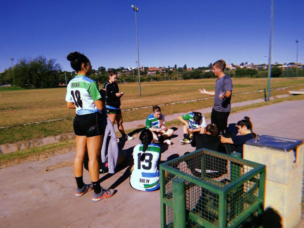 El equipo femenino de la UNRC de handball ya se prepara para el 2021.