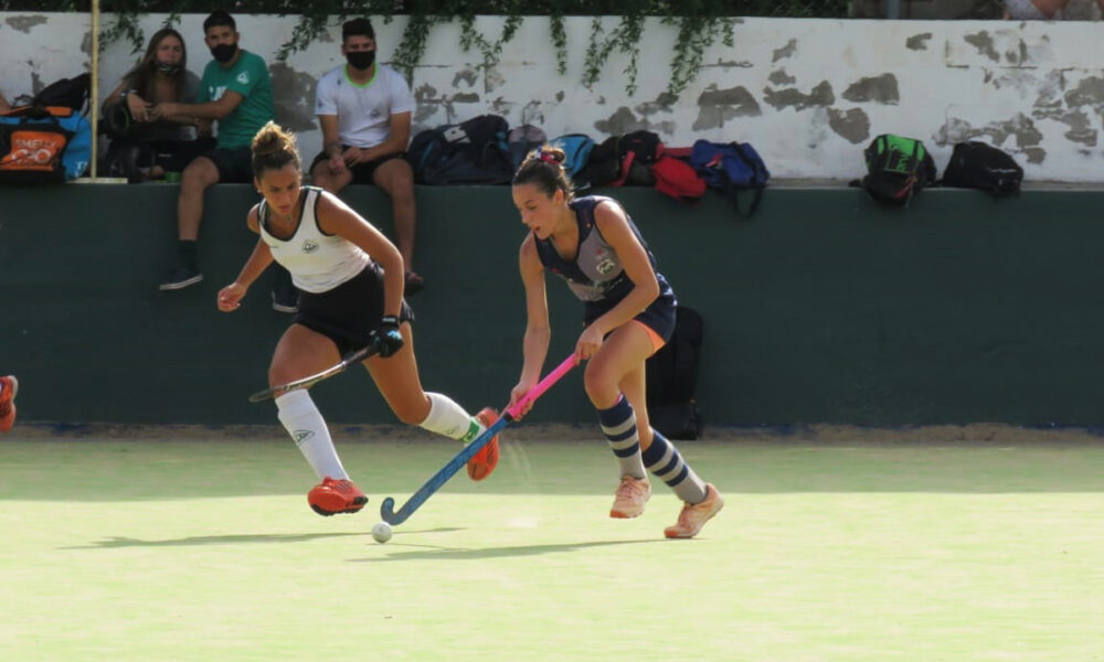 "A nivel personal estoy muy contenta de poder ya acompañar a mi equipo".