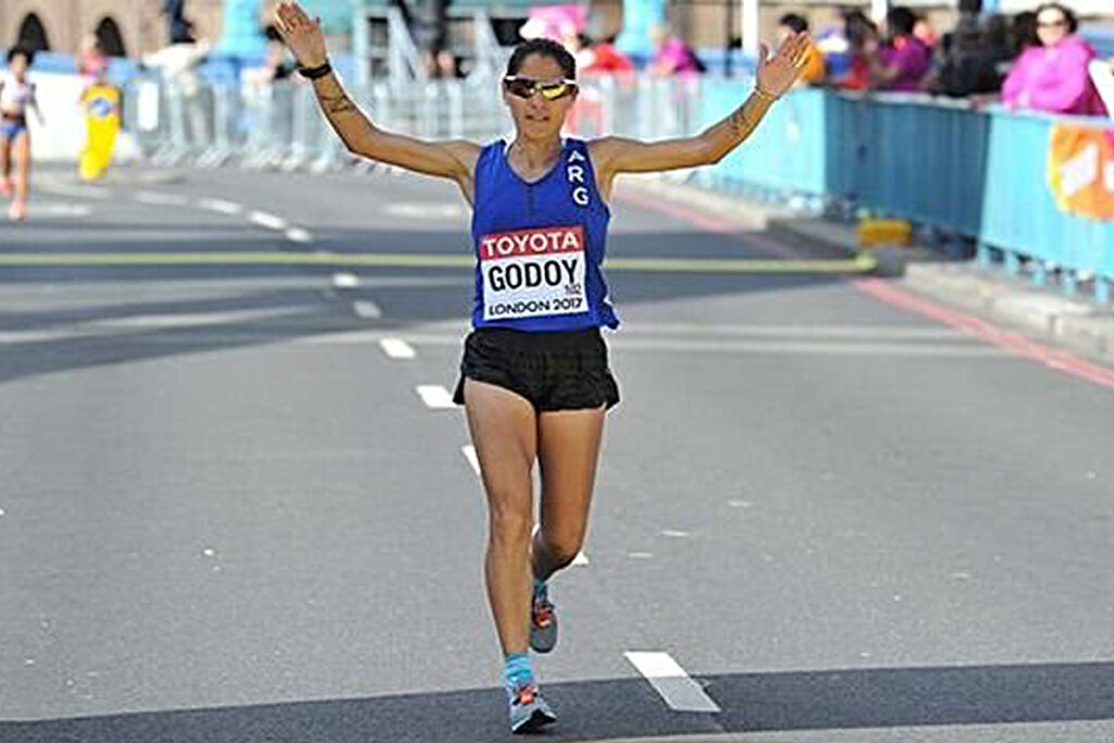 Rosa Godoy llegó en segundo lugar en los 42K de La Pampa.