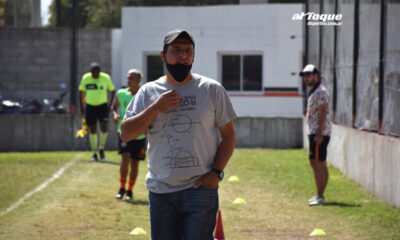 El entrenador de Renato, Gabriel Bozzer.