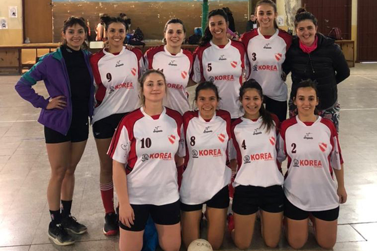 El equipo riocuartense de cestoball.