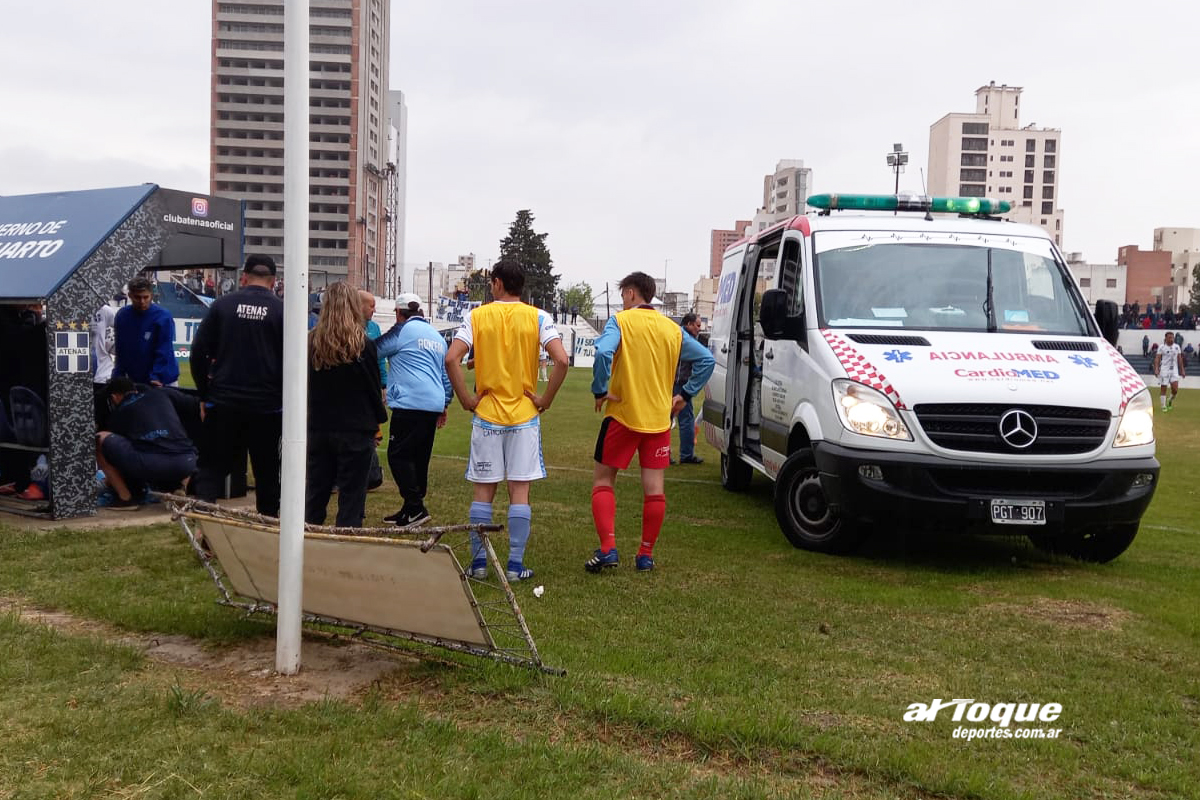 La ambulancia tardó más de 20 minutos en llegar al Estadio "9 de Julio".
