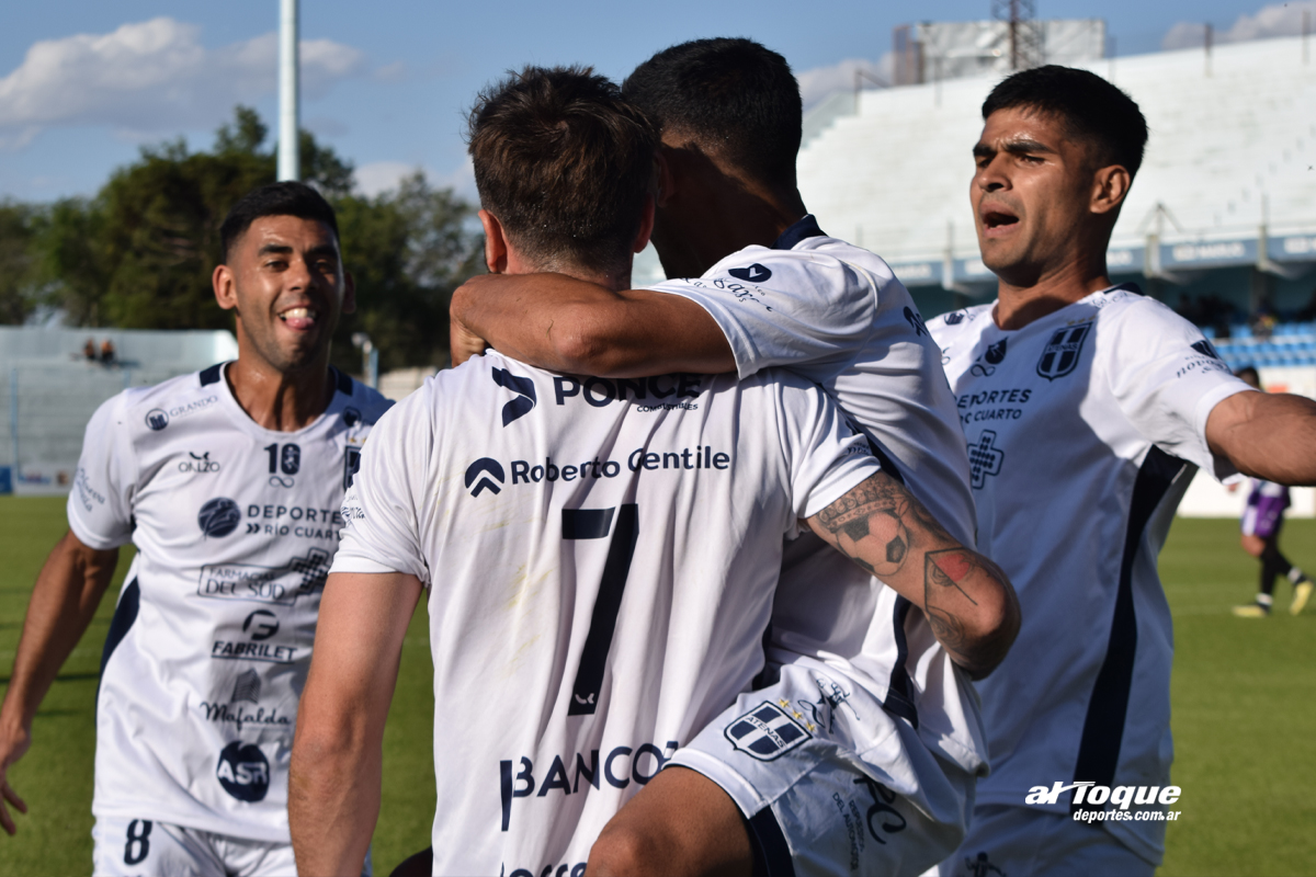 Atenas venció a Alberdi y quedó a un paso de ser campeón.