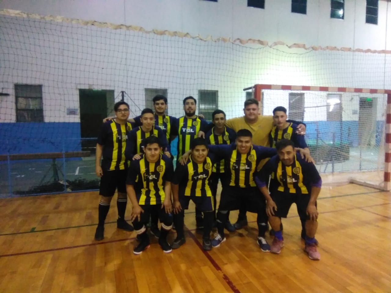 El equipo de Rosario FC que competirá en la liga local de futsal.