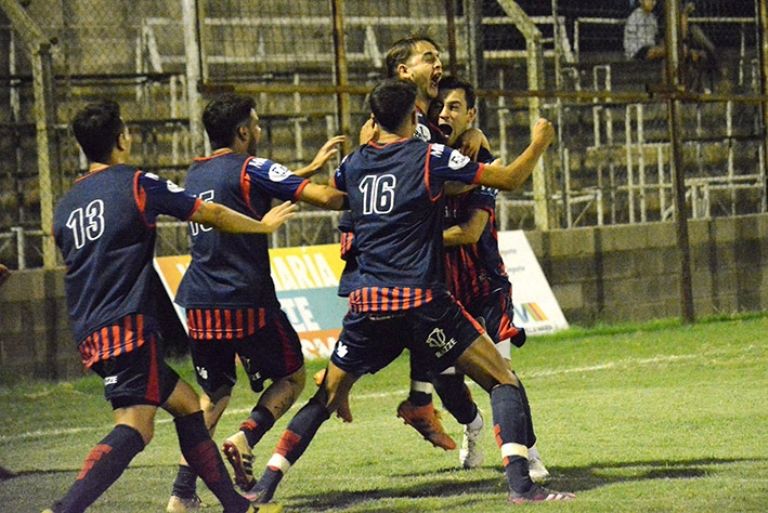 San Lorenzo de Las Perdices, representante de la Liga Regional de Fútbol de Villa María completó una primera rueda perfecta.