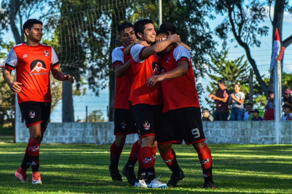 El equipo de Villa Rossi derrotó 3 a 1 a Bochas de Colonia Caroya .