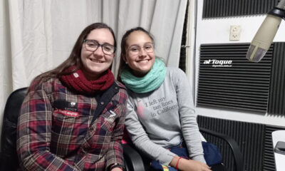 Agustina Barrio y Candela Tisera, jugadoras de handball de la Universidad Nacional de Río Cuarto.