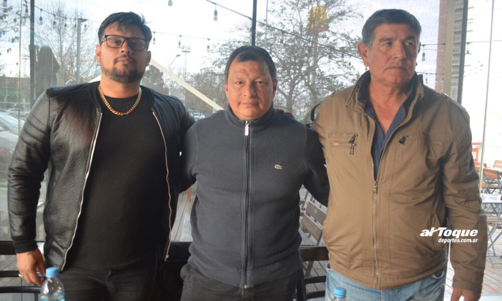 Vladimir Vera fue presentado como nuevo entrenador de Alberdi.