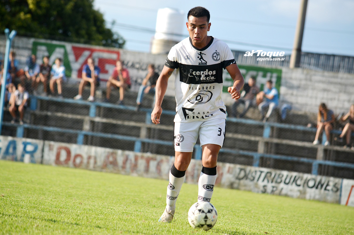 Paul Devia: “Ganar el clásico nos dio el envión anímico necesario”.