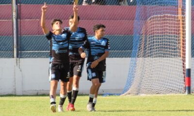 Reserva: Estudiantes pegó primero.