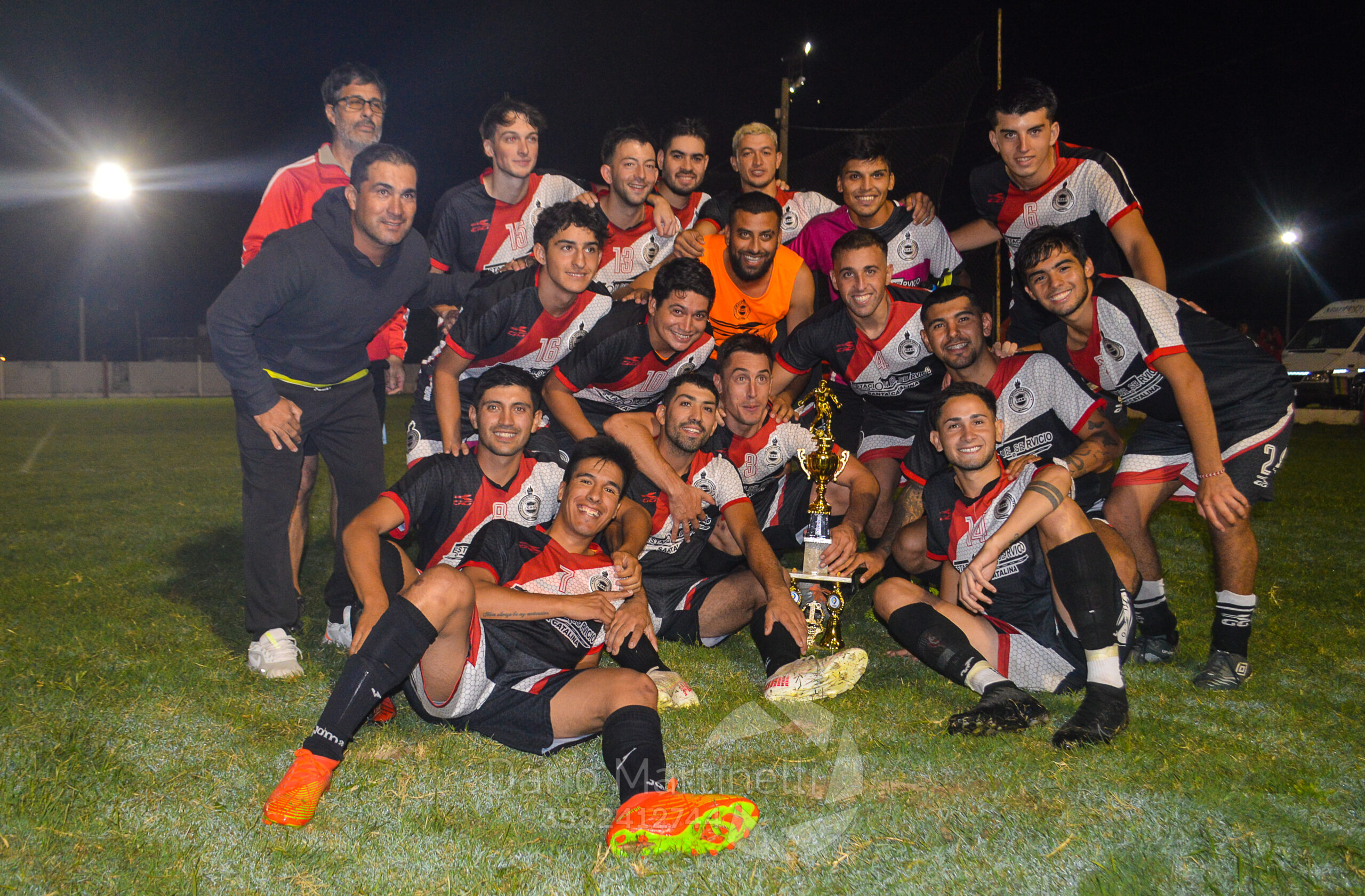 Atlético Granada se quedó con la “Copa Municipalidad de Sampacho”.