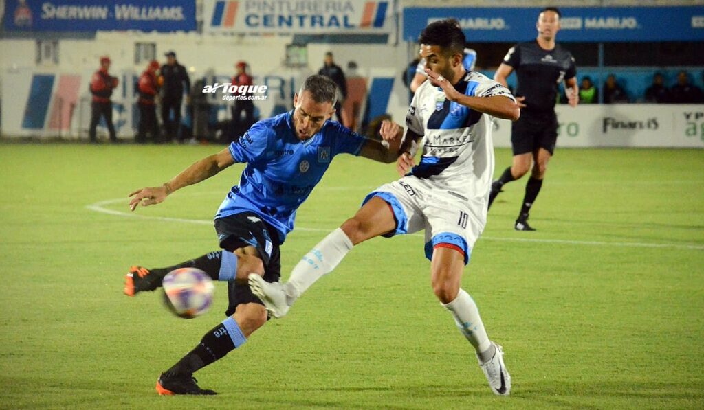 En tiempo adicional, Estudiantes igualó 2-2 con San Telmo en el marco de la tercera fecha de la Primera Nacional.