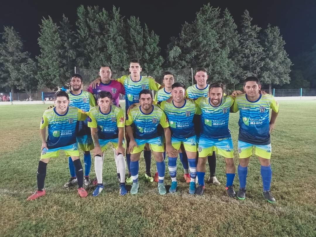 Rosario FC goleó a San Cayetano en un partido preparatorio.