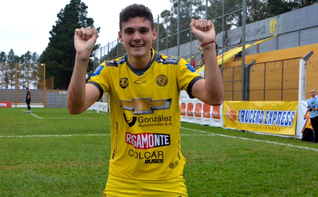 Alejo Mainero tuvo su bautismo de gol en Misiones.