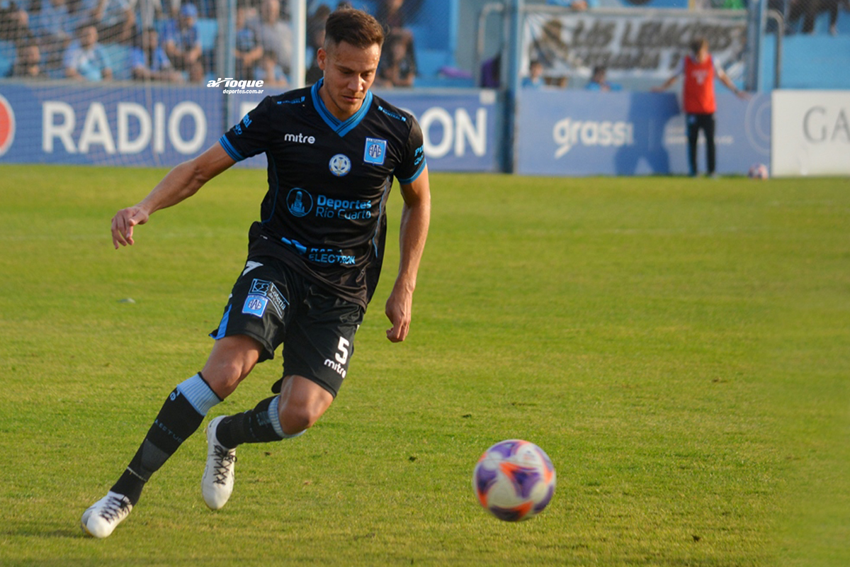 Nery Leyes: “Recibí la confianza del entrenador y sigo creciendo”.