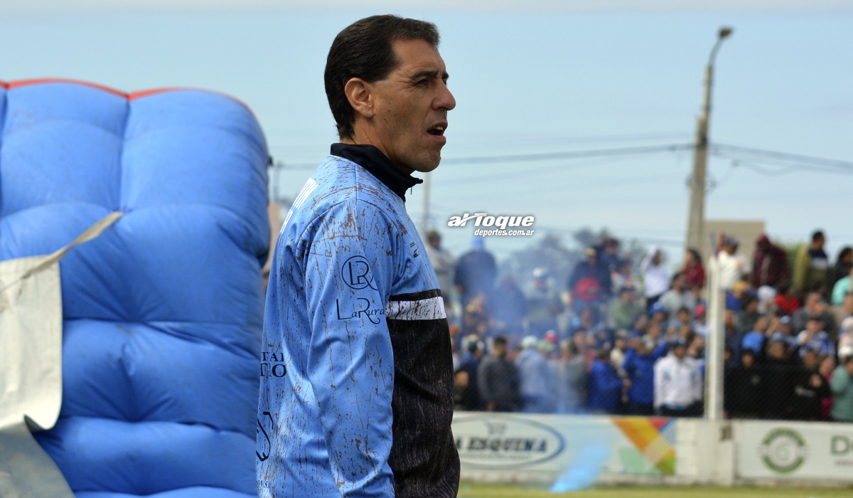 Patricio Otero dejó de ser entrenador de San Martín.