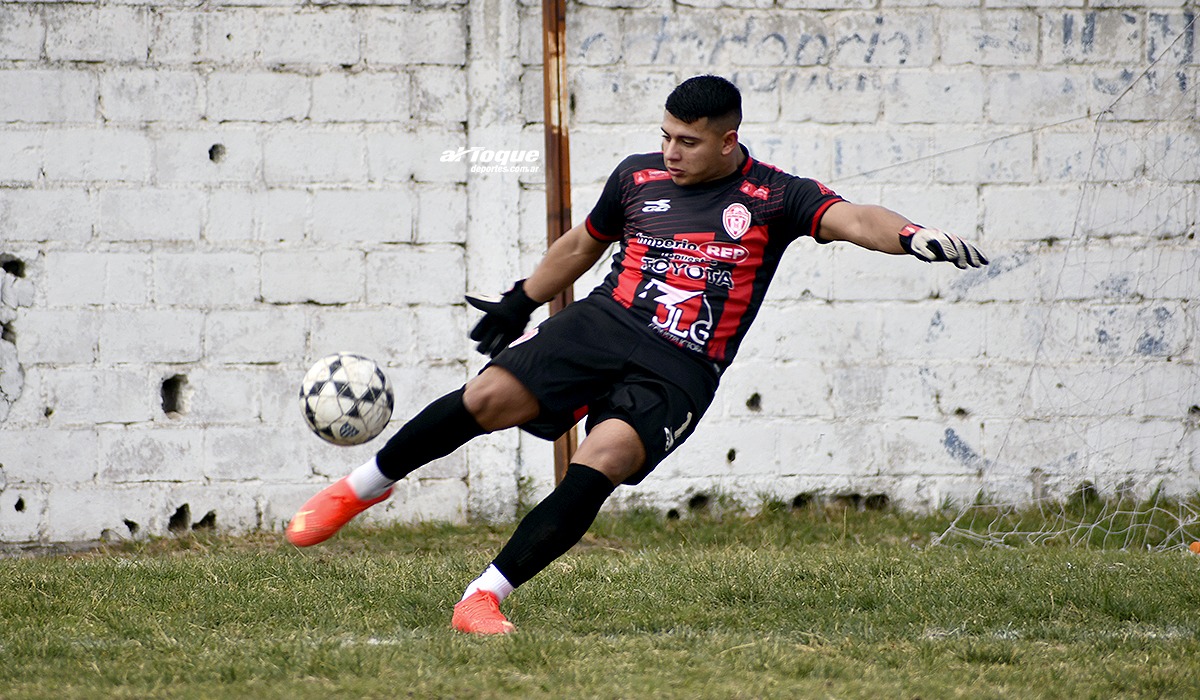 Agustín Domínguez comentó impresiones de atajar un penal en el último minuto.