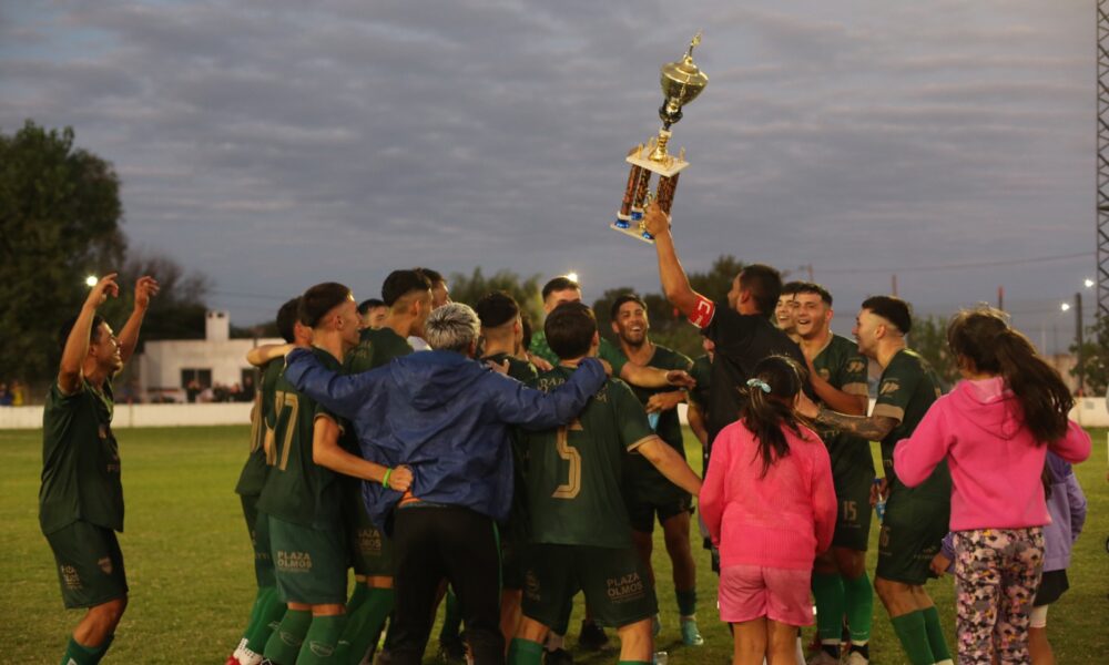 Banda Norte le ganó este domingo 2 a 0 a Centro Social de Las Higueras y se consagró campeón del torneo de verano “Copa Deportes Río Cuarto”.