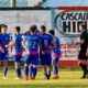 Barrio Quirno de Del Campillo derrotó este domingo 2 a 1 a Comercio de Villa Dolores en su cancha y consiguió una ventaja mínima al jugarse el duelo de ida de los octavos de final del Torneo Provincial.