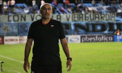 Iván Delfino: “Fuimos contundentes y en el segundo tiempo nos pusimos el overol”.