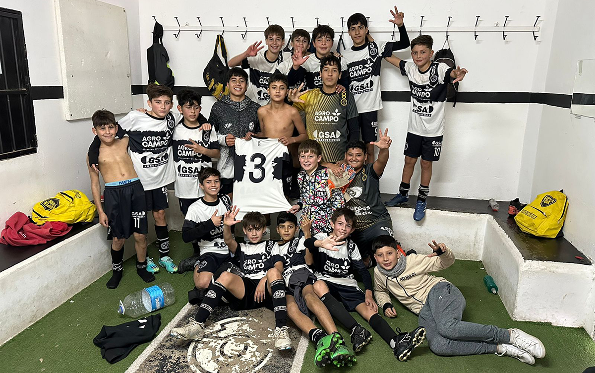 Durante el feriado de este lunes la Liga Regional de Fútbol de Río Cuarto aprovechó para poner al día los torneos Infantiles y Juveniles masculinos “Clemar Penoncello”.