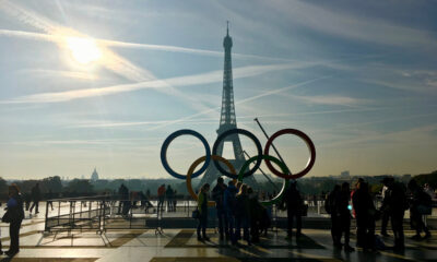 Foto de anillos olímpicos en París