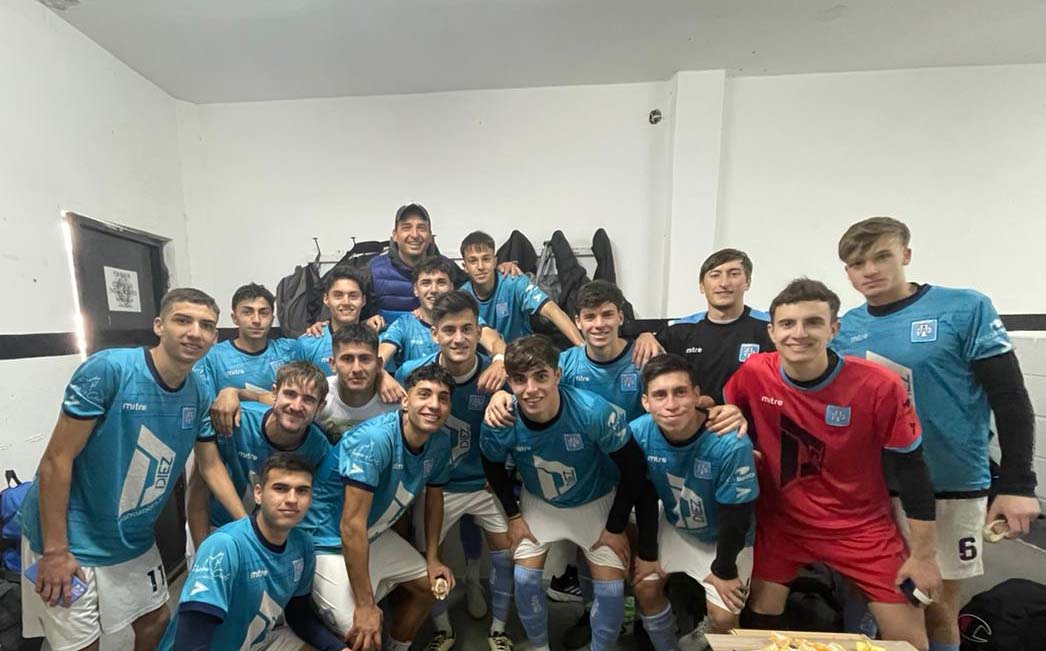 Estudiantes se quedó con el Torneo Apertura en Reserva.