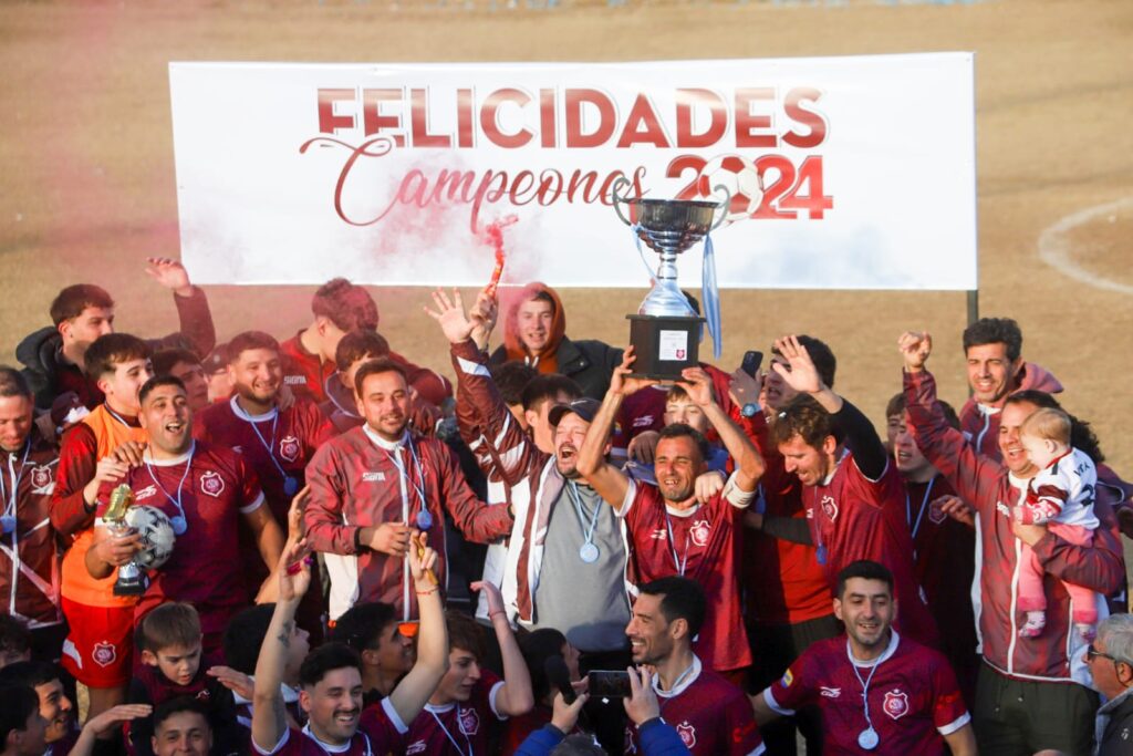 Social y Deportivo Melo venció este domingo en su cancha 1 a 0 a Jorge Newbery de Buchardo y completó un global de 3 a 0 para quedarse con el Apertura 2024 de la Liga Regional de Fútbol de Laboulaye.