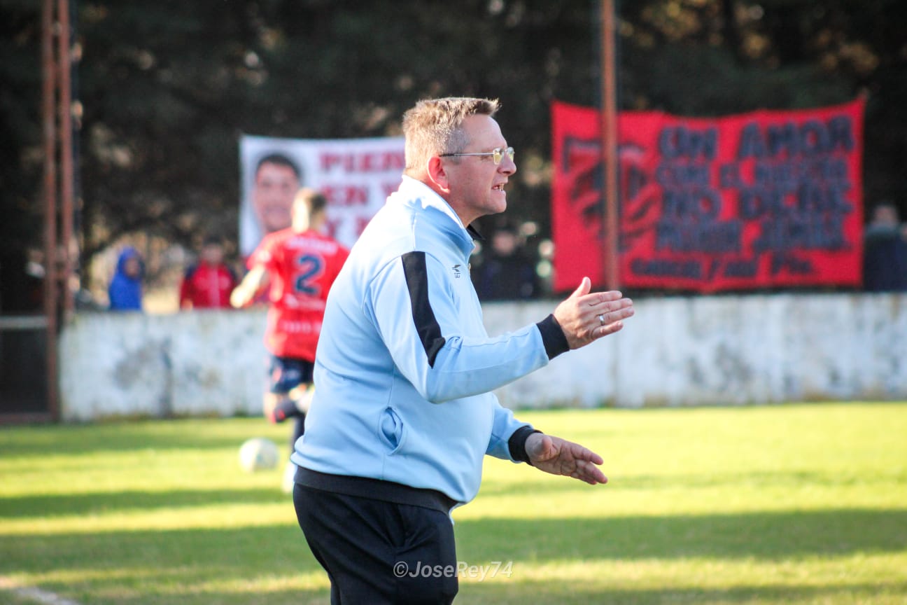 “Depetris es un apellido evertonista. Dejé de lado el corazón y salí a plantear mi partido defendiendo a Belgrano”, dijo el DT de Belgrano de Coronel Moldes.