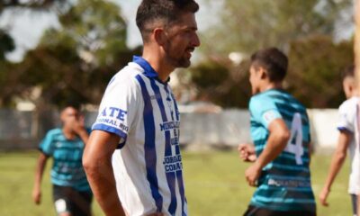 Guillermo Alcoba marcó su primer gol tras dejar el arco y volver a jugar como delantero.