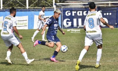 El “albo” perdió 2-0 con San Martín por el juego enmarcado a la séptima fecha de Fase Campeonato del Federal A. Chiquichano anotó el primero tras un polémico penal y Siergiejuk sentenció la historia.