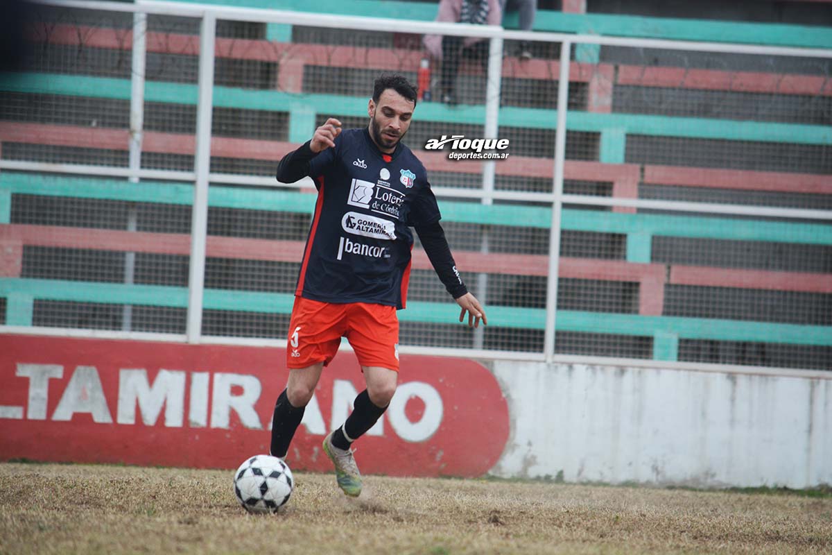 El jugador de Juventud Unida de Río Cuarto cuenta la previa del duelo de este lunes ante Confraternidad de Sampacho que los puede dejar a 3 puntos del líder de la Zona Complementación.