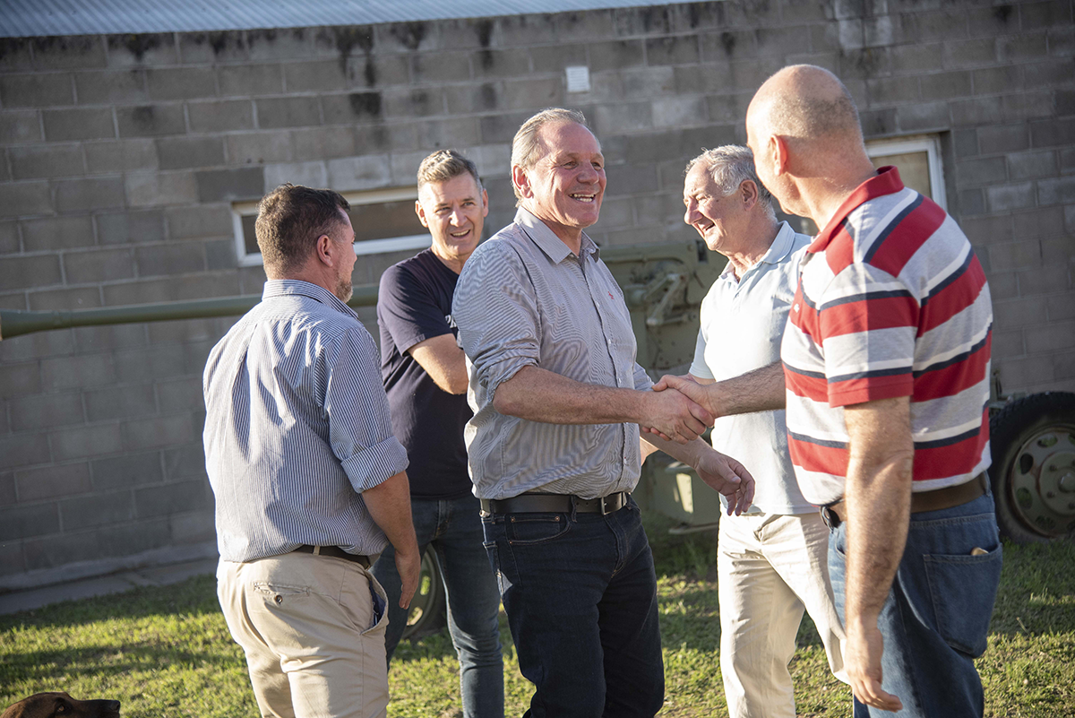 De Rivas y Koch visitaron las renovadas instalaciones del Tiro Federal.