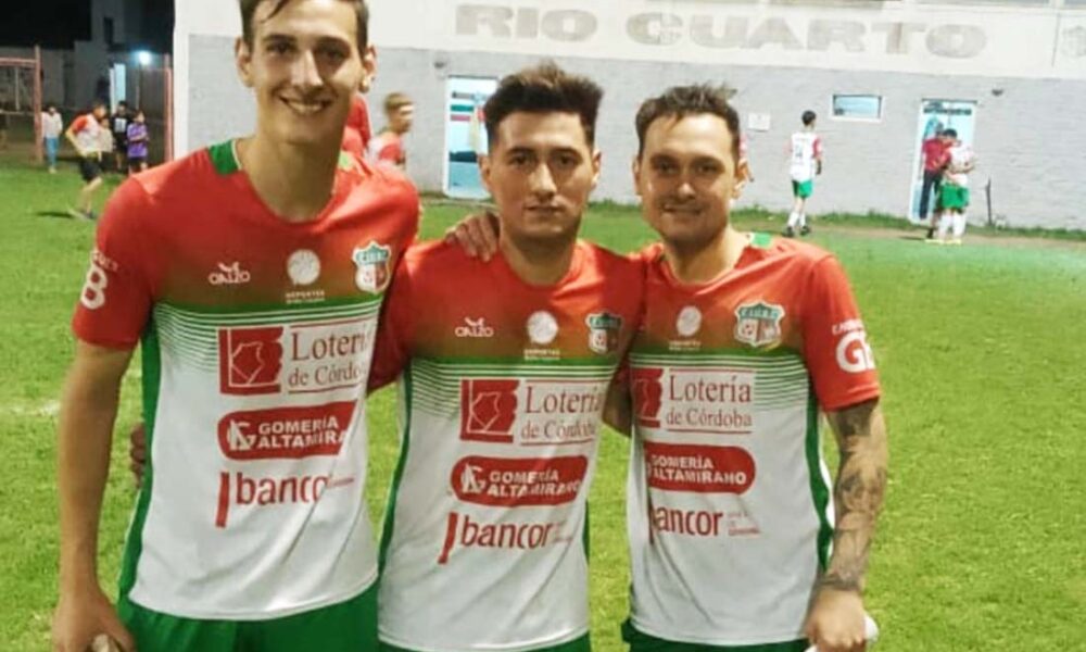 Por primera vez en sus trayectorias los hermanos Nicolás, Joaquín y Luciano Rucci compartieron cancha siendo titulares en Juventud Unida Río Cuarto.