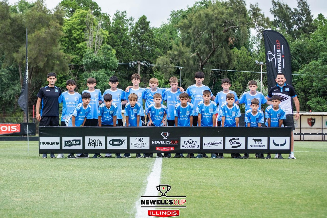 Estudiantes, campeón de Zona de Plata en la Newell’s Cup.