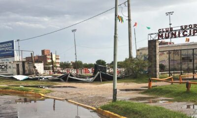 Los fuertes vientos causaron daños en Sportivo Municipal.