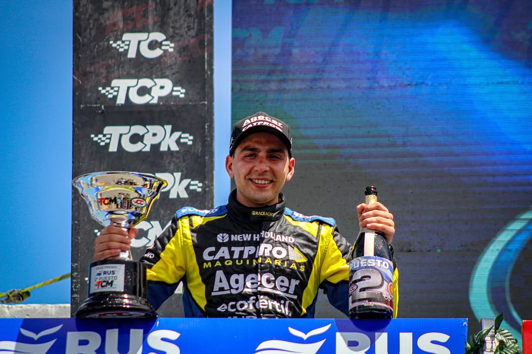 El piloto nacido en Isla Verde y radicado en Río Cuarto, Eugenio Provens, con el Dodge de Galarza Racing fue escolta del chaqueño, Lucas Carabajal (Ford) en la primera carrera del año de TC Mouras corrida el fin de semana en el Autódromo Roberto Mouras de La Plata.