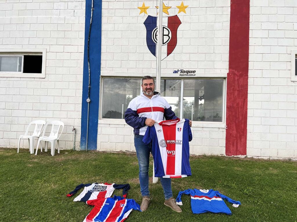 Visitamos Vicuña Mackenna y dialogamos con el presidente de Belgrano, quien detalló cómo se alistan para festejar el centenario de la institución.