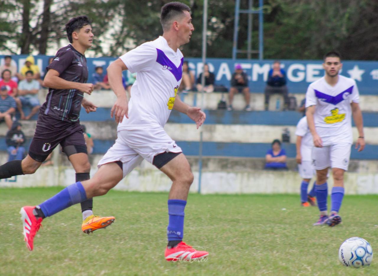 Santiago López: “Volver al club fue sencillo, me tiraba volver a casa”.