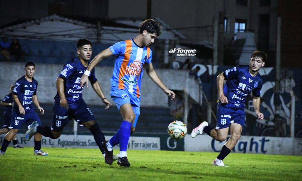 En el estadio “9 de Julio” se enfrentaron Atenas y Ateneo Vecinos en uno de los partidos más destacados de la fecha. El triunfo fue visitante por 2-1.