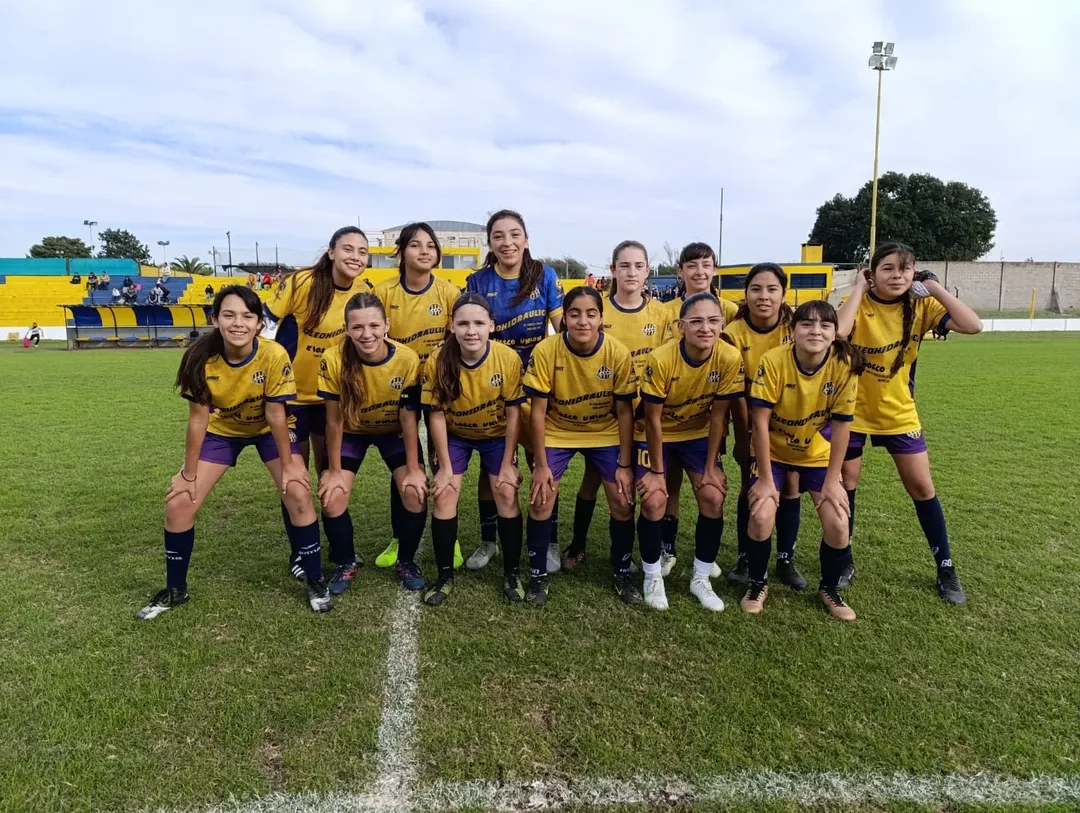 Inferiores femenino: Atlético Adelia María ganó en el postergado de la octava fecha y en la previa a la novena.