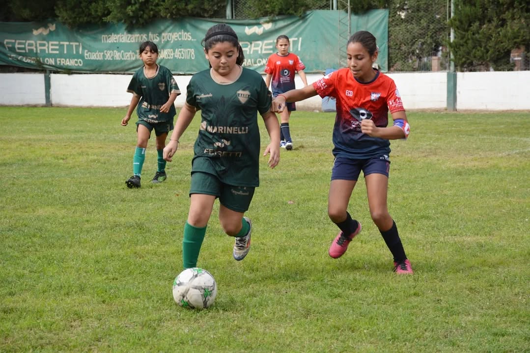 Con 25 partidos continúa el Infantojuvenil femenino.
