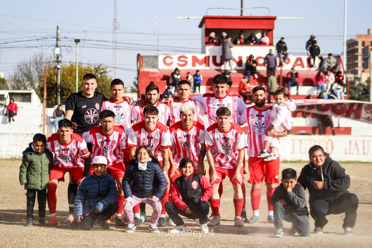 Municipal se mantiene en lo más alto.